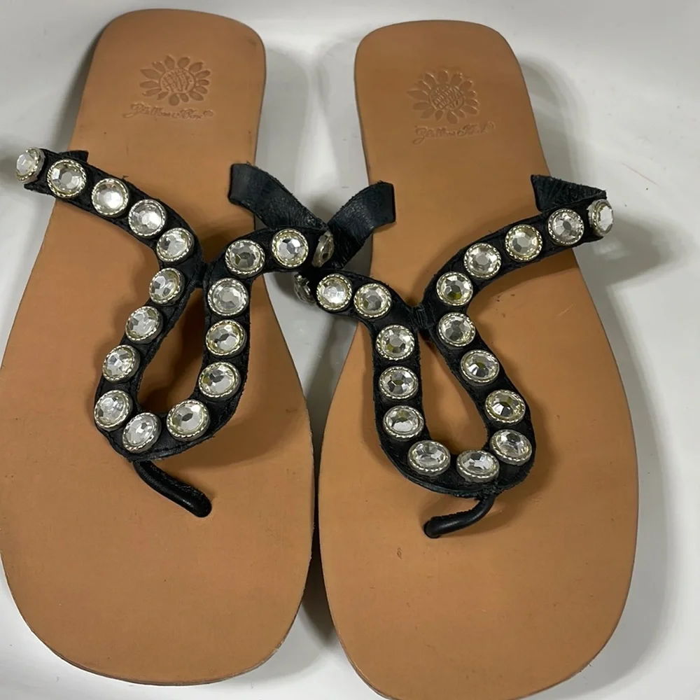 Yellow Box black and crystal sandals . Size 7